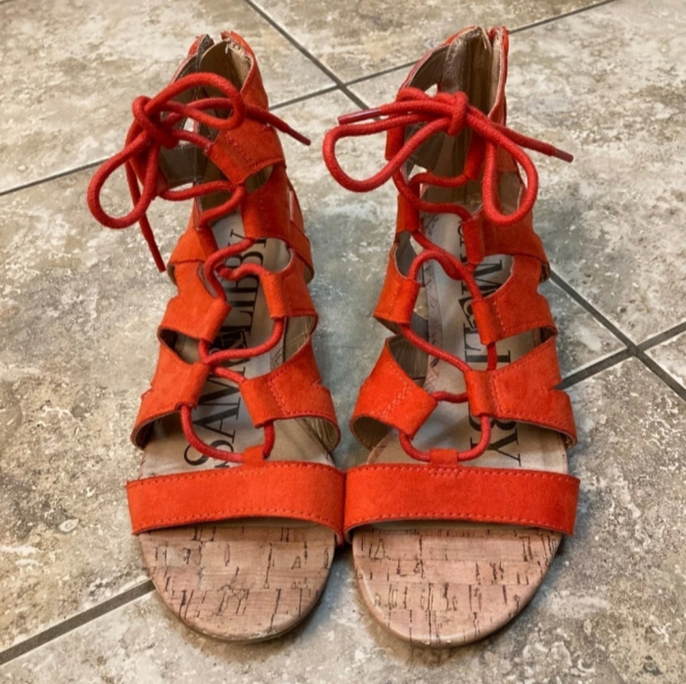 Awesome Orange Sandals, size 6
